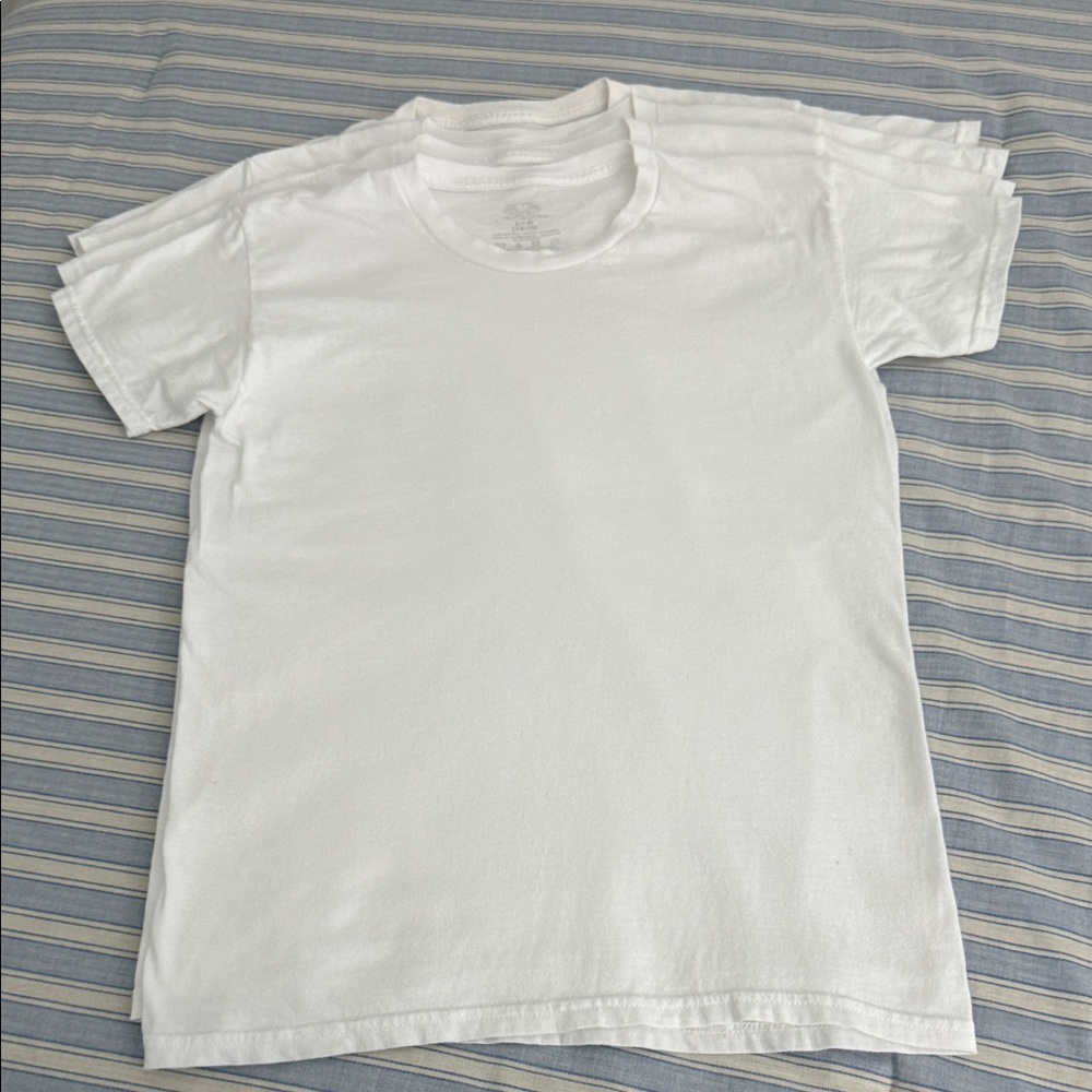 4 Fruit of the Loom White Short Sleeve Tees. 
Size L (14-16) Excellent Condition